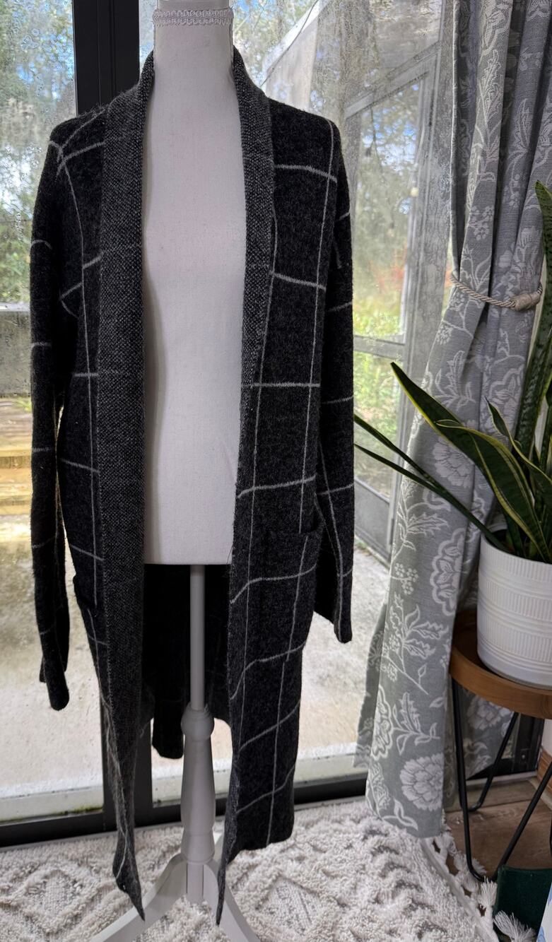 Cyrus Women’s L Charcoal Black Windowpane Plaid Longline Duster Cardigan